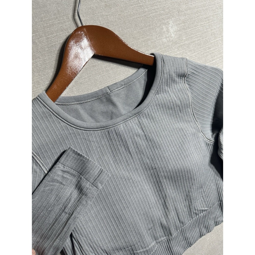 Lululemon Ebb to Street Long Sleeve Crop Shirt Ribbed Fitted Women's Size 4 Grey